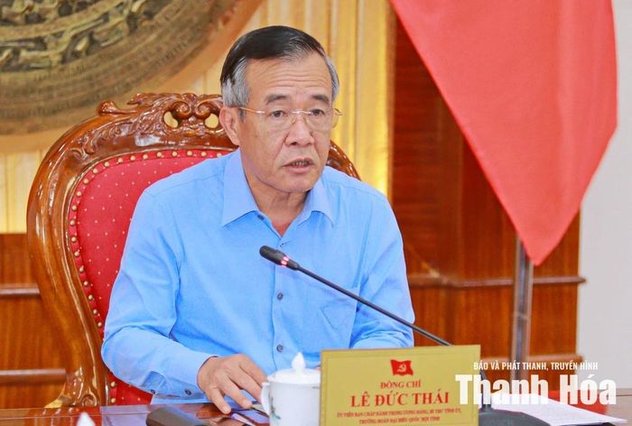 Bí thư Tỉnh ủy Lê Đức Thái chủ trì hội nghị.