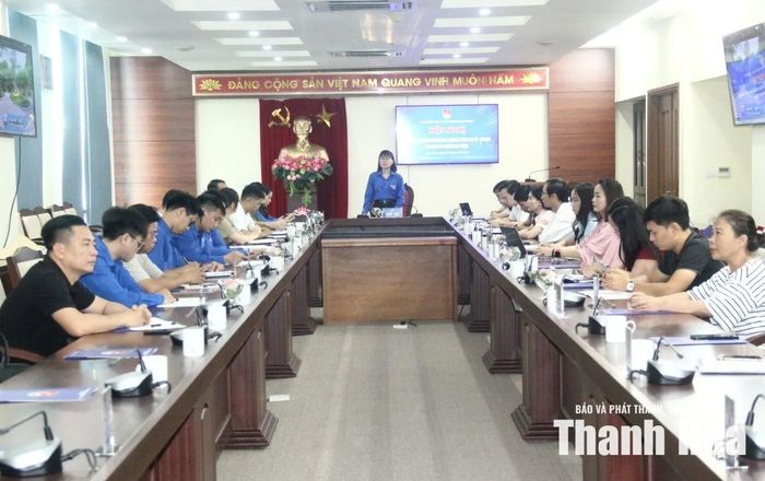 Các đại biểu dự hội nghị.