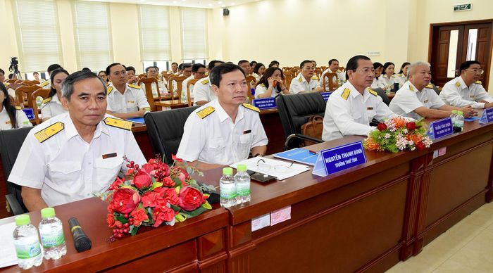 Lãnh đạo Thuế tỉnh An Giang dự hội nghị.