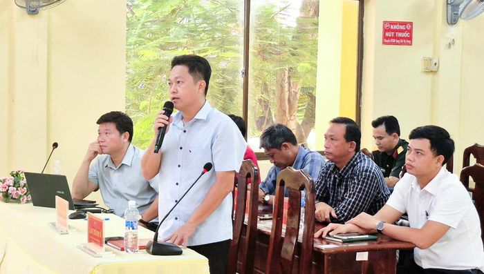 Bí thư Đảng ủy, Chủ tịch HĐND xã Tri Tôn Lâm Thành Sĩ kiến nghị đối với đơn vị tư vấn.