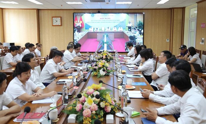  Từ Hà Nội, hội nghị tổ chức trực tuyến tới điểm cầu Bảo hiểm xã hội các tỉnh, thành phố trong cả nước. 