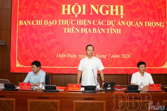 Bí thư Tỉnh ủy Trần Tiến Dũng kết luận hội nghị.
