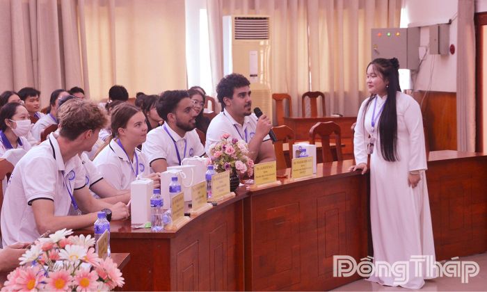 Sinh viên Trường Đại học Tiền Giang và sinh viên quốc tế cùng tham gia các hoạt động giao lưu, kết nối văn hóa và học thuật.