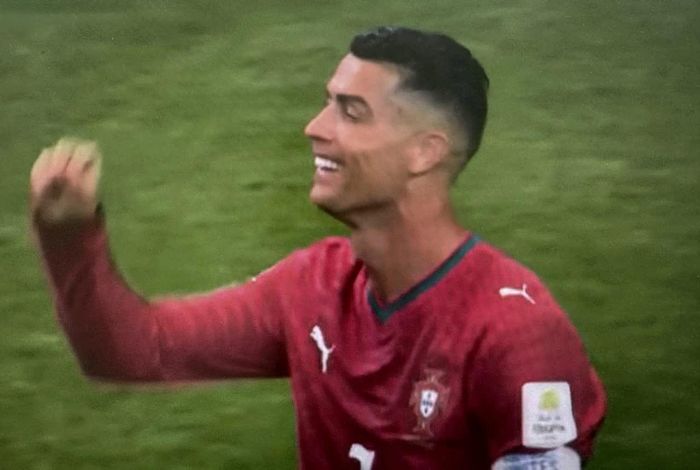 Nụ cười của Cristiano Ronaldo sẽ vắng bóng ở những kỳ World Cup tiếp theo - Ảnh chụp màn hình.