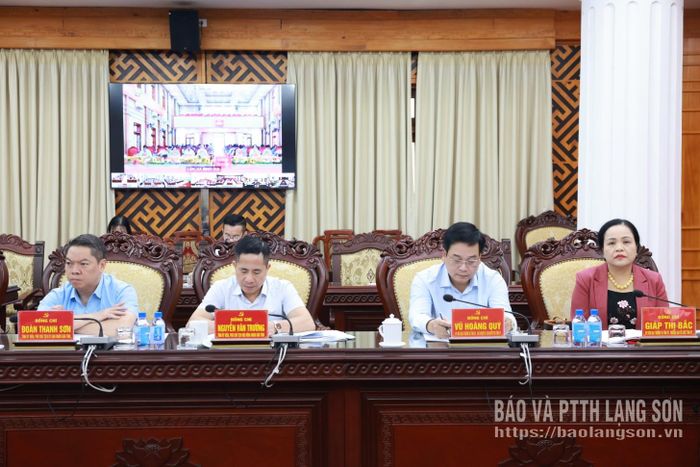 Các đại biểu dự hội nghị tại điểm cầu trung tâm