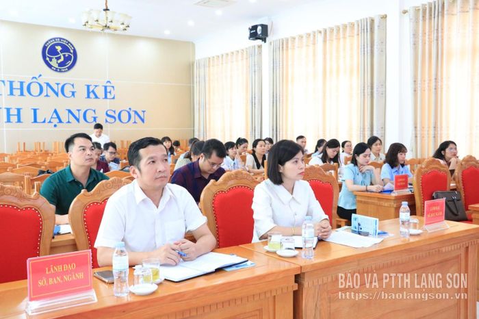 Các đại biểu tham dự buổi họp báo