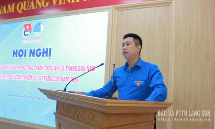 Đại biểu đóng góp ý kiến tại hội nghị