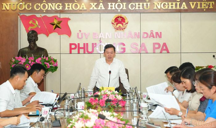 Đồng chí Nguyễn Quốc Luận - Giám đốc Sở Dân tộc và Tôn giáo phát biểu kết luận buổi làm việc.