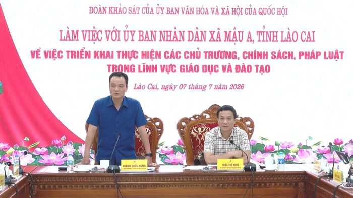 Đồng chí Giàng Quốc Hưng, Phó Chủ tịch UBND tỉnh Lào Cai phát biểu tại buổi làm việc