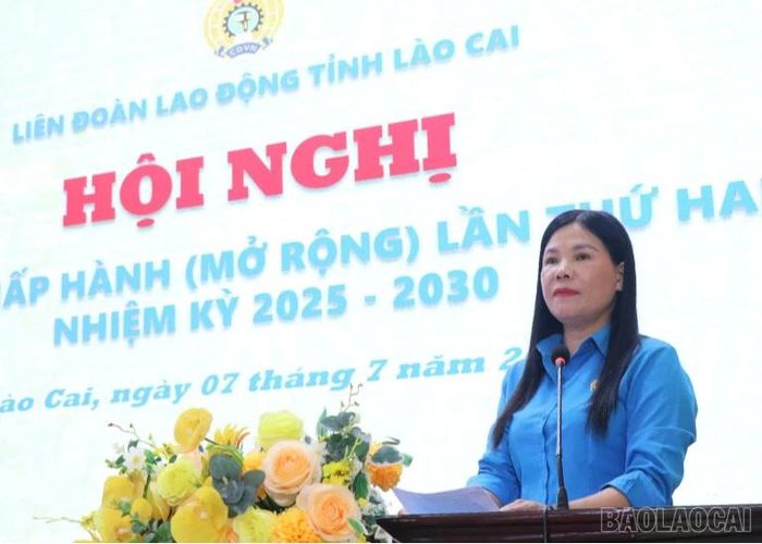 Đồng chí Nguyễn Thị Bích Nhiệm - Phó Chủ tịch Ủy ban MTTQ Việt Nam tỉnh, Chủ tịch Liên đoàn Lao động tỉnh triển khai nhiệm vụ 6 tháng cuối năm 2026.