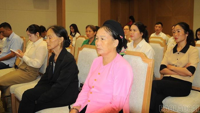 Đại biểu dự hội nghị.