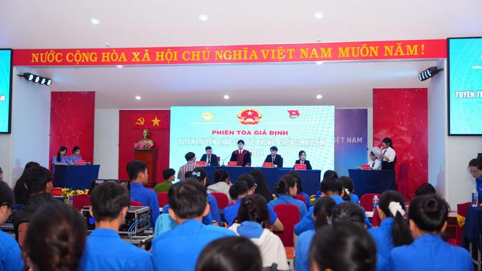 Phiên tòa giả định mang đến cách tiếp cận trực quan trong tuyên truyền, phổ biến pháp luật cho thanh niên.