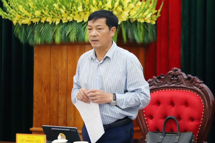 Kết luận tại cuộc họp gần đây về giải ngân đầu tư công ở khu vực Tây Lâm Đồng, Ủy viên Ban Thường vụ Tỉnh ủy, Phó Chủ tịch Thường trực UBND tỉnh Lê Trọng Yên, đề nghị các địa phương, đơn vị giải quyết tốt nhiệm vụ tái định cư cho hộ dân