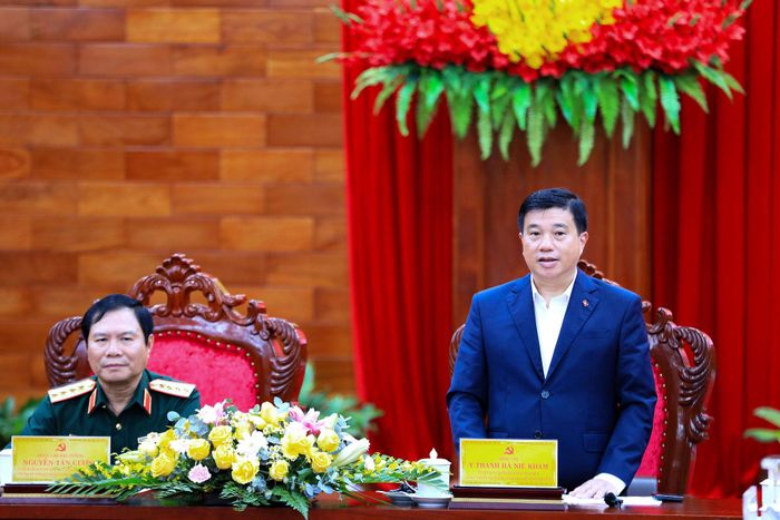 Ủy viên Ban Chấp hành Trung ương Đảng, Bí thư Tỉnh ủy, Trưởng Đoàn ĐBQH tỉnh Lâm Đồng Y Thanh Hà Niê Kđăm phát biểu đáp từ tại buổi gặp mặt
