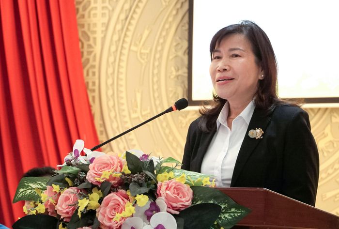 Đồng chí Hà Thị Hạnh, Ủy viên Ban Thường vụ Tỉnh ủy, Phó Chủ tịch Ủy ban MTTQ Việt Nam tỉnh phát biểu chỉ đạo tại hội nghị