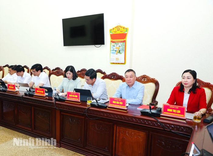 Các đại biểu dự hội nghị.