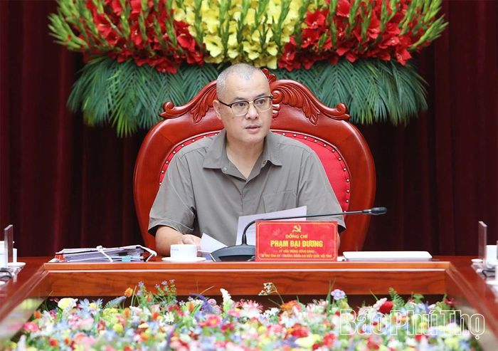 Đồng chí Phạm Đại Dương - Ủy viên Ban Chấp hành Trung ương Đảng, Bí thư Tỉnh ủy, Trưởng đoàn ĐBQH tỉnh, Trưởng BCĐ phát biểu chỉ đạo tại phiên họp.