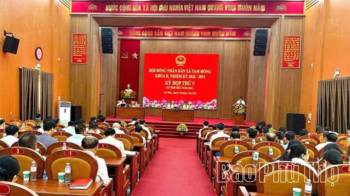Kỳ họp thông qua nhiều dự thảo nghị quyết quan trọng trong phát triển kinh tế - xã hội của địa phương.