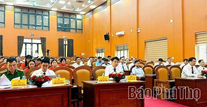 Các đại biểu dự Kỳ họp thứ 5 HĐND xã Tam Hồng khóa II, nhiệm kỳ 2026 - 2031.