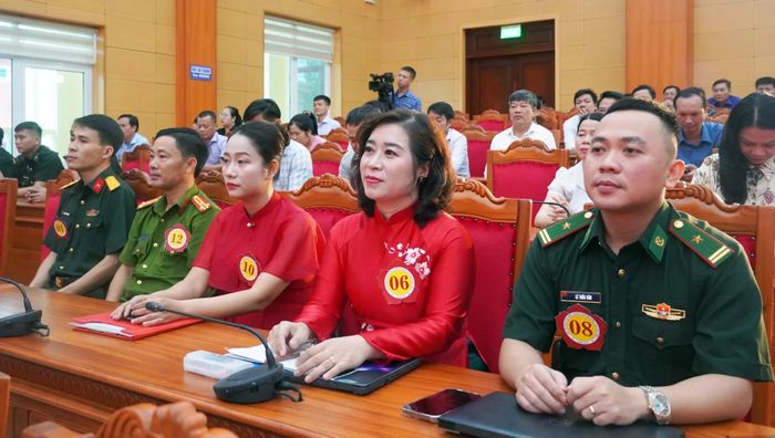 Các thí sinh tham gia hội thi - Ảnh: N.M
