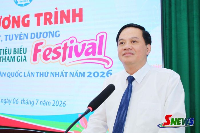 Đồng chí Nguyễn Mạnh Hùng, Ủy viên Ban Thường vụ Tỉnh ủy, Phó Chủ tịch Thường trực Ủy ban MTTQ Việt Nam tỉnh phát biểu tại chương trình.