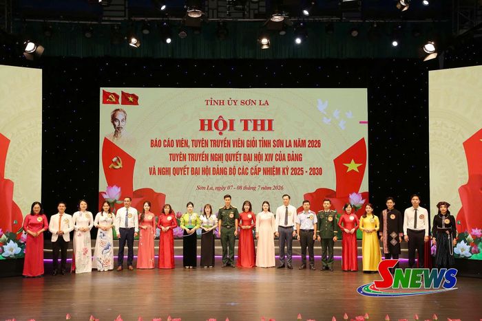 20 thí sinh xuất sắc tham gia hội thi.