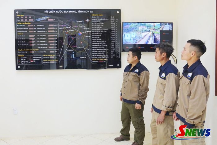 Hệ thống giám sát và camera theo dõi hồ chứa Bản Mòng được kết nối, cập nhật thông tin phục vụ công tác chỉ đạo, điều hành phòng, chống thiên tai.