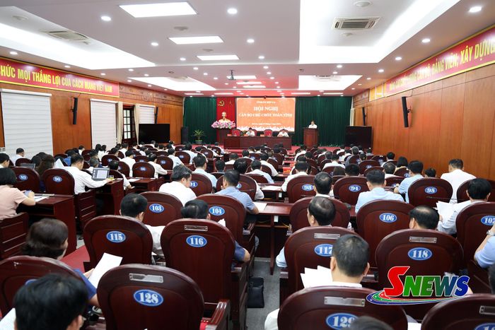 Hội nghị cán bộ chủ chốt.