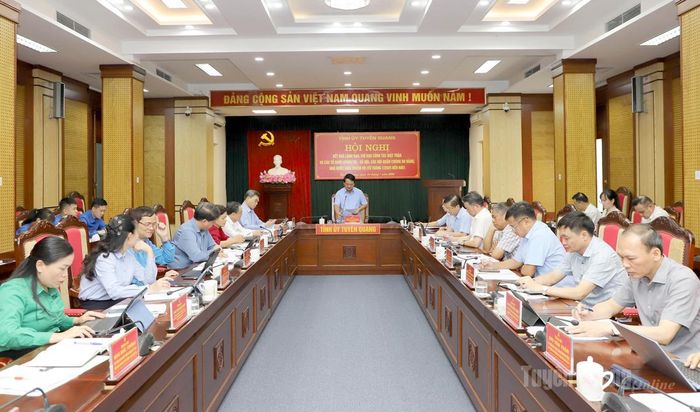 Quang cảnh hội nghị.