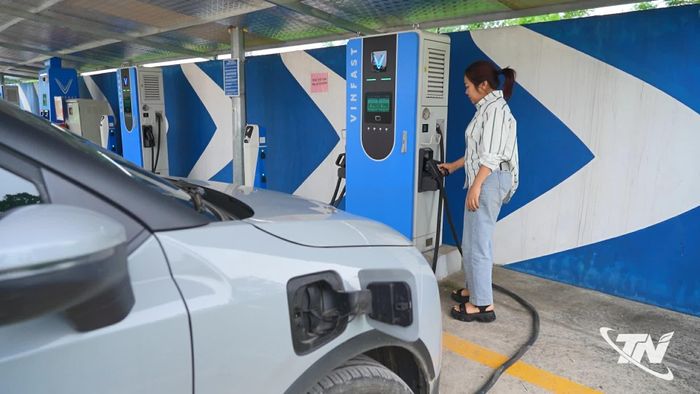 Người dân trên địa bàn tỉnh ngày càng lựa chọn sử dụng xe điện nhờ nhiều chính sách ưu đãi, góp phần thúc đẩy quá trình chuyển đổi sang giao thông xanh.
