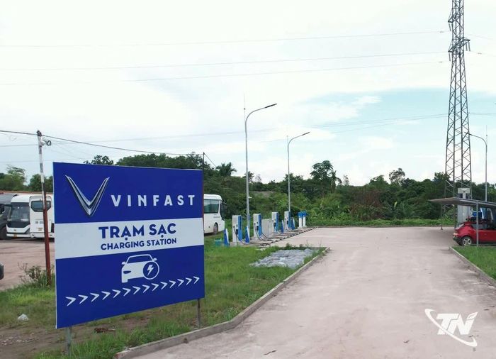 Hệ thống trạm sạc do VinFast đầu tư đang từng bước được mở rộng, góp phần đáp ứng nhu cầu sử dụng xe điện trên địa bàn tỉnh.