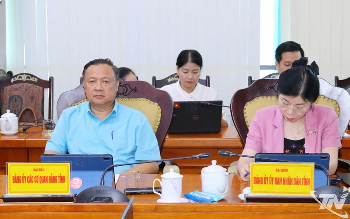 Các đại biểu dự Hội nghị.