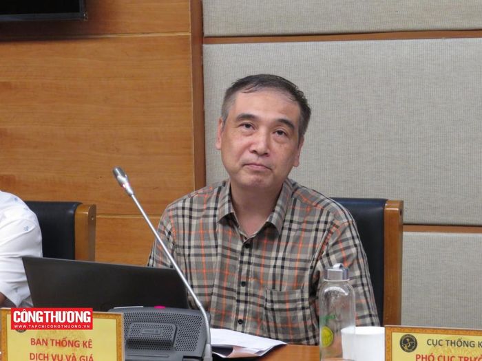 Đại diện các Ban chuyên môn thuộc Cục Thống kê trao đổi tại buổi làm việc