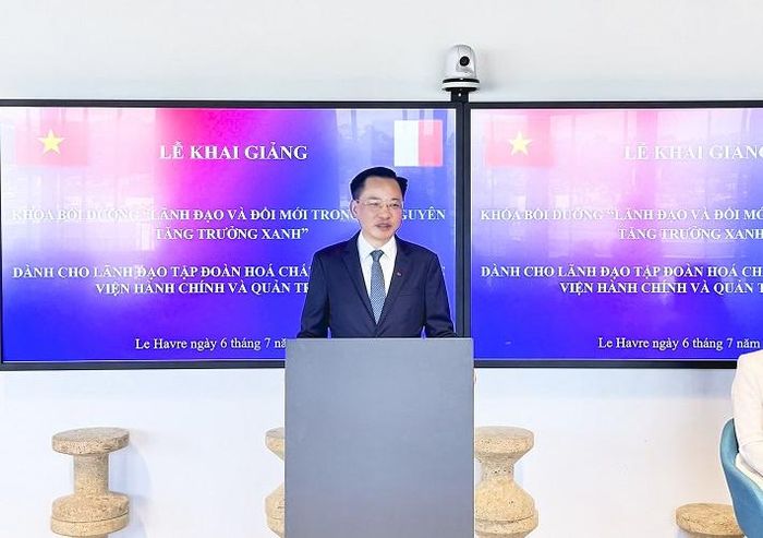 Ông Nguyễn Hữu Tú, Tổng giám đốc Vinachem phát biểu