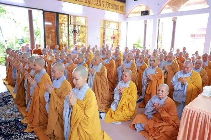 Hạ trường chùa Tôn Vân hiện có hai trú xứ gồm chùa Tôn Vân với 61 thành viên và chùa Hòa Bình có 42 vị an cư tập trung và 52 vị ngoại thiền