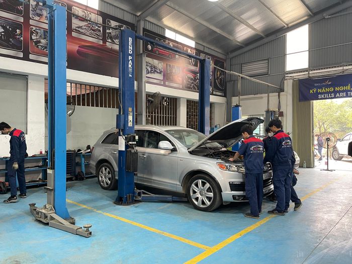 Việc kiểm tra tình trạng phương tiện và chất lượng nhiên liệu là cần thiết trước khi quy một trục trặc cho E10 (Ảnh: Thanh Tùng).
