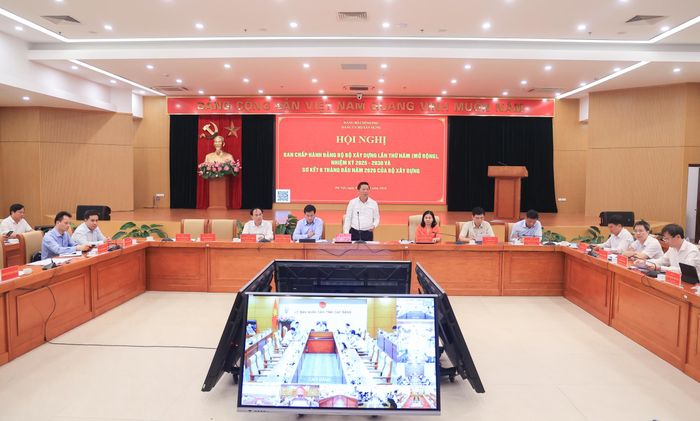 Toàn cảnh hội nghị của Bộ Xây dựng chiều nay (7/7) - (Ảnh: Tạ Hải).