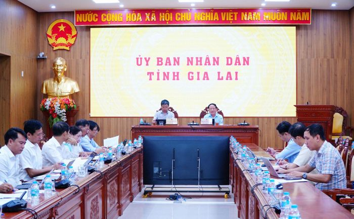 Quang cảnh phiên họp. ( Ảnh: Kim Loan)