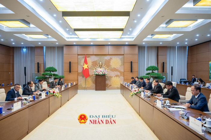 Quang cảnh cuộc tiếp