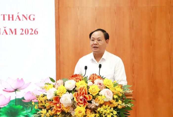 Ủy viên Trung ương Đảng, Bí thư Tỉnh ủy, Chủ tịch HĐND tỉnh Lai Châu Lê Minh Ngân phát biểu kết luận hội nghị. Ảnh: Nguyễn Nga