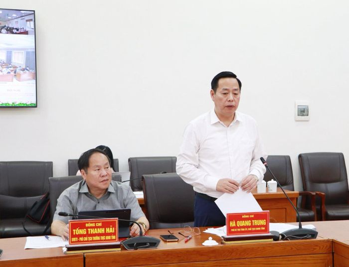 Phó Bí thư Tỉnh ủy, Chủ tịch UBND tỉnh Hà Quang Trung phát biểu tại Hội nghị. Ảnh: Nguyễn Nga