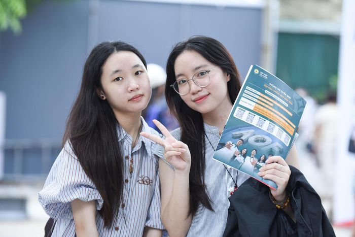 Thí sinh tham gia Ngày hội lựa chọn nguyện vọng xét tuyển đại học - cao đẳng 2026, tổ chức ngày 4/7. Ảnh: Xuân Quý