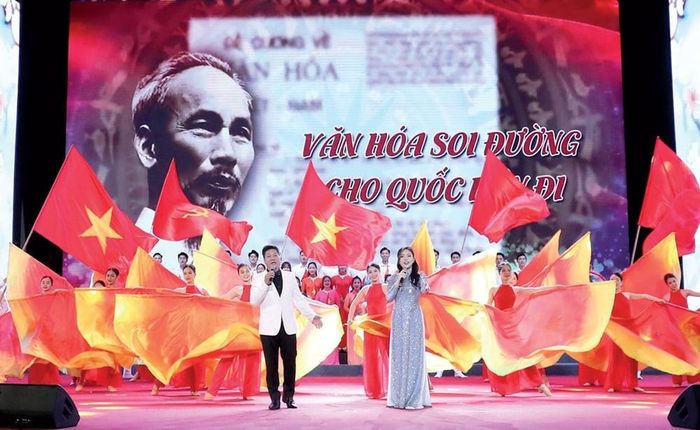 Tổ chức thực hiện hiệu quả các nghị quyết về phát triển văn hóa Việt Nam, đưa văn hóa thấm sâu và đời sống. Ảnh: Trần Huấn