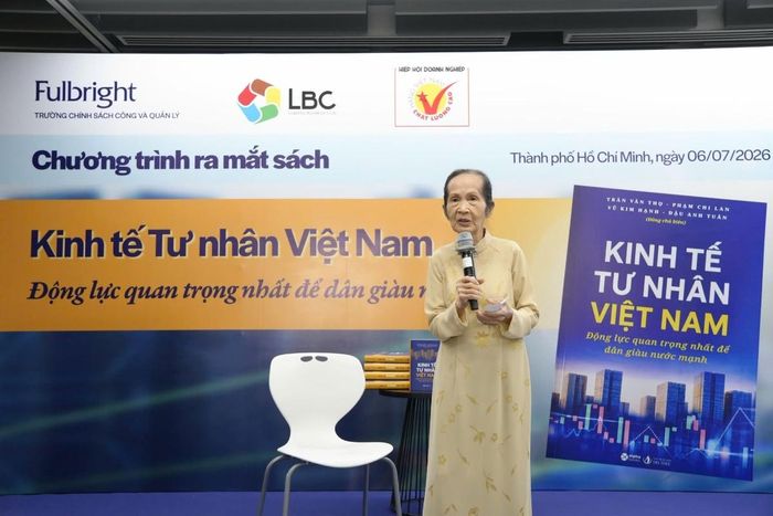 Chuyên gia kinh tế Phạm Chi Lan. Ảnh: Hiệp hội Doanh nghiệp Hàng Việt Nam Chất lượng cao