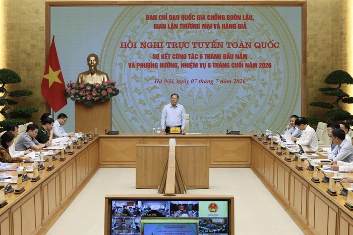 Ủy viên Bộ Chính trị, Phó Thủ tướng Thường trực Phạm Gia Túc, Trưởng ban Chỉ đạo quốc gia chống buôn lậu, gian lận thương mại và hàng giả chủ trì hội nghị