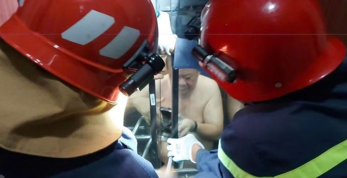 Chạy đua với thời gian để giải cứu các nạn nhân.