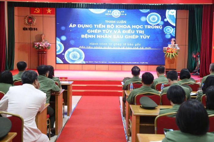 Phó Giám đốc phụ trách Trung tâm Huyết học - Truyền máu Phạm Thị Việt Anh chia sẻ về ghép tủy điều trị bệnh nhân ung thư máu.
