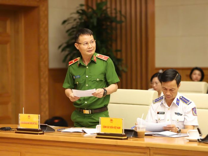 Thiếu tướng Đào Hồng Sơn, Phó Cục trưởng Cục Cảnh sát điều tra tội phạm về tham nhũng, kinh tế, buôn lậu (Bộ Công an) phát biểu tại hội nghị.