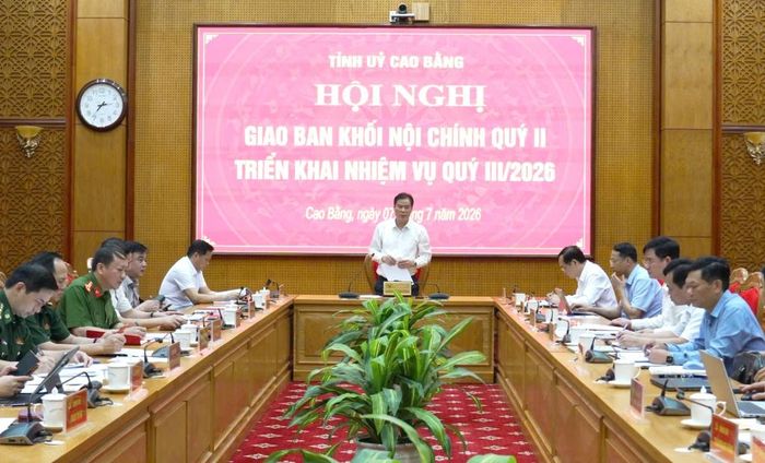 Đồng chí Vũ Hồng Quang, Phó Bí thư Tỉnh ủy, Chủ tịch MTTQ tỉnh phát biểu kết luận.