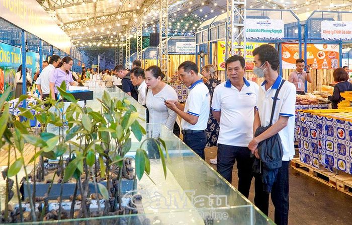 Đẩy mạnh xúc tiến thương mại đang là giải pháp quan trọng nhằm quảng bá, mở rộng thị trường tiêu thụ các sản phẩm hàng hóa của tỉnh.